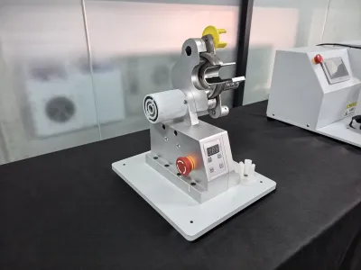 เครื่องม้วนผ้าแนวตั้ง JW-25W Thumb